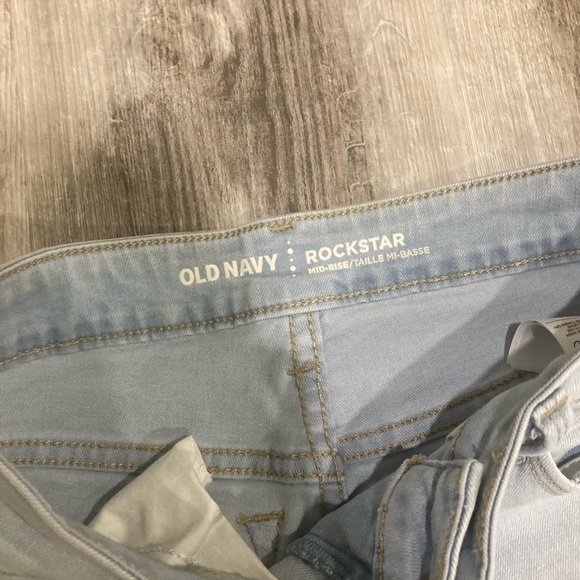 OLD NAVY rockstar jeans. Size 0. Mid rise - Picture 2 of 3